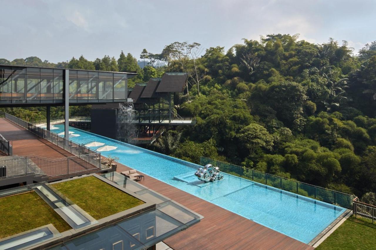The Gaia Hotel Bandung Lembang Exterior foto